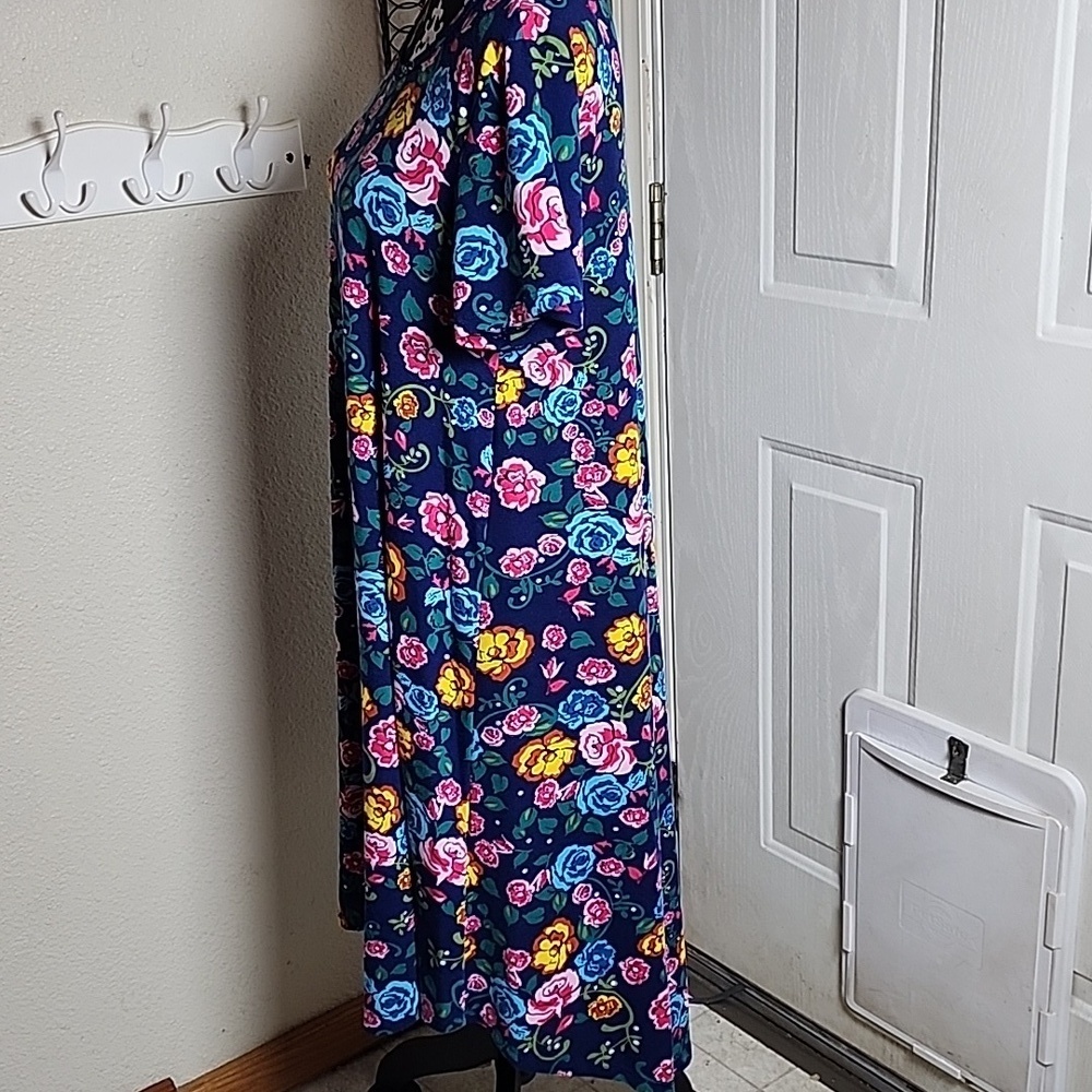LuLaRoe Carly Hi-low Hem Floral Swing Dress Size Large - Picture 3 of 9